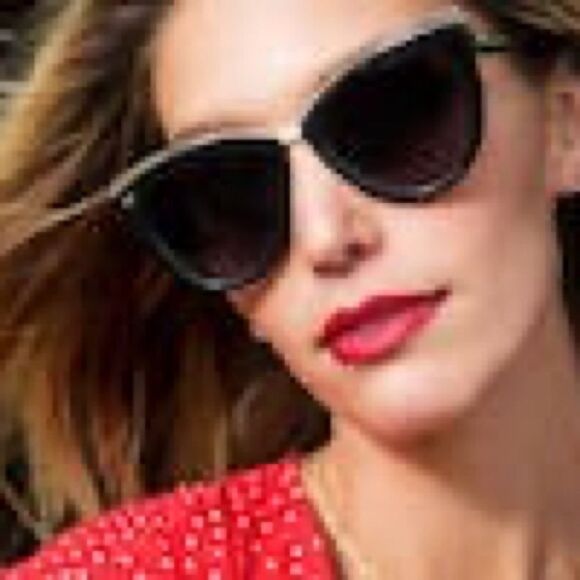 Privé Revaux THE JULIET SUNGLASSES Caviar Black - Picture 7 of 12